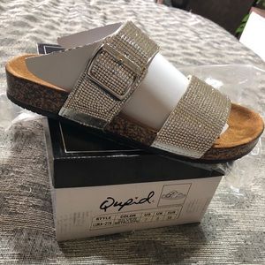 Qupid Size 7 women’s sandals NWT